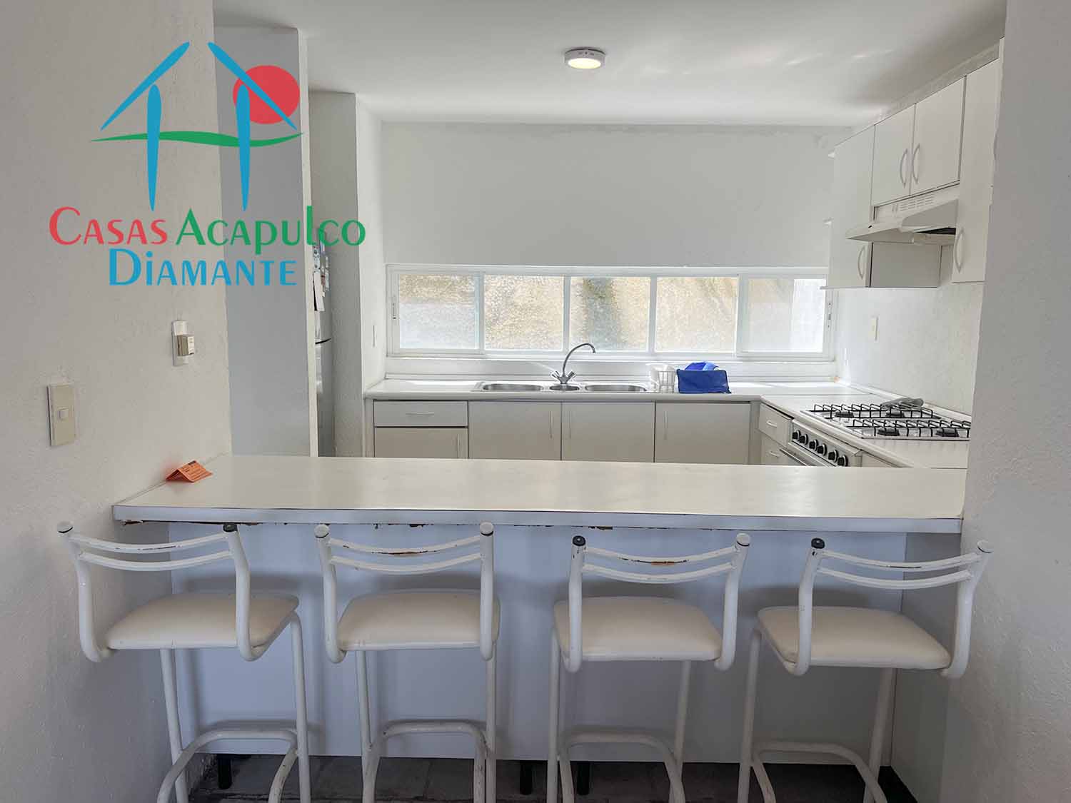 Brisas Diamante T6 183 - Cocina 2